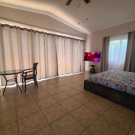 戴维 Pool House With Shared Pool Access酒店 外观 照片